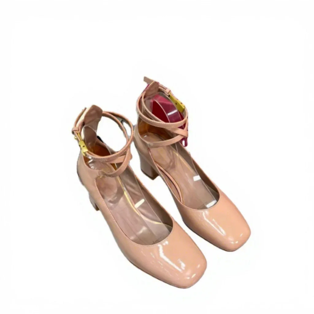 Famous Brand Top Quality Stock 2025 Spring and Summer Patent Leather Version V-button Classic Sandals for Women