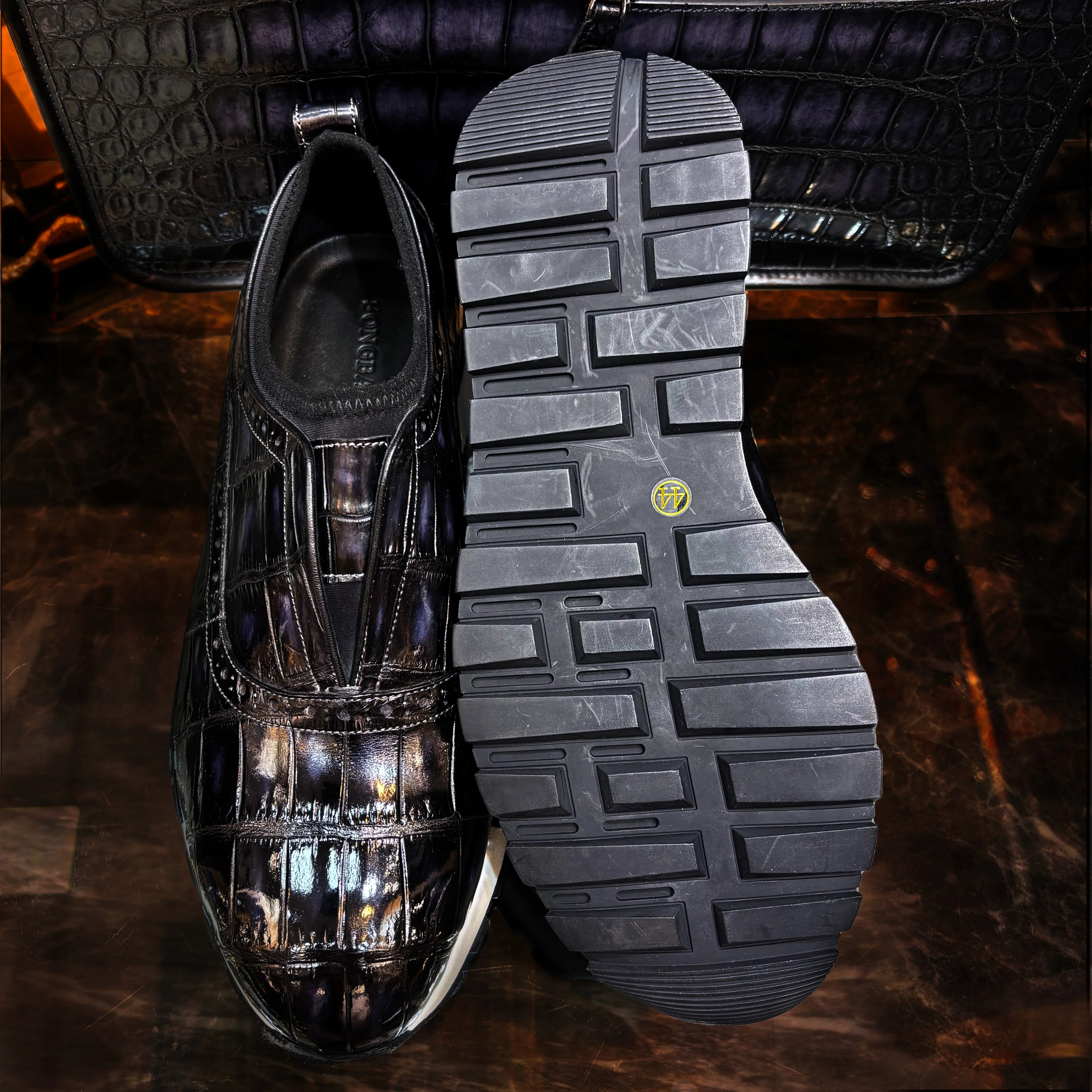 Trendy Crocodile Leather Shoes Fashion Sneakers Rubber Sole Walking Style Shoes Luxury Exquisite Casual Sport Shoes for Men