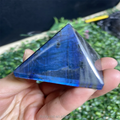 Wholesale Natural Healing Flash Labradorite Pyramid Blue Crystal Egypt Pyramid Paperweight for Decoration and Gifts