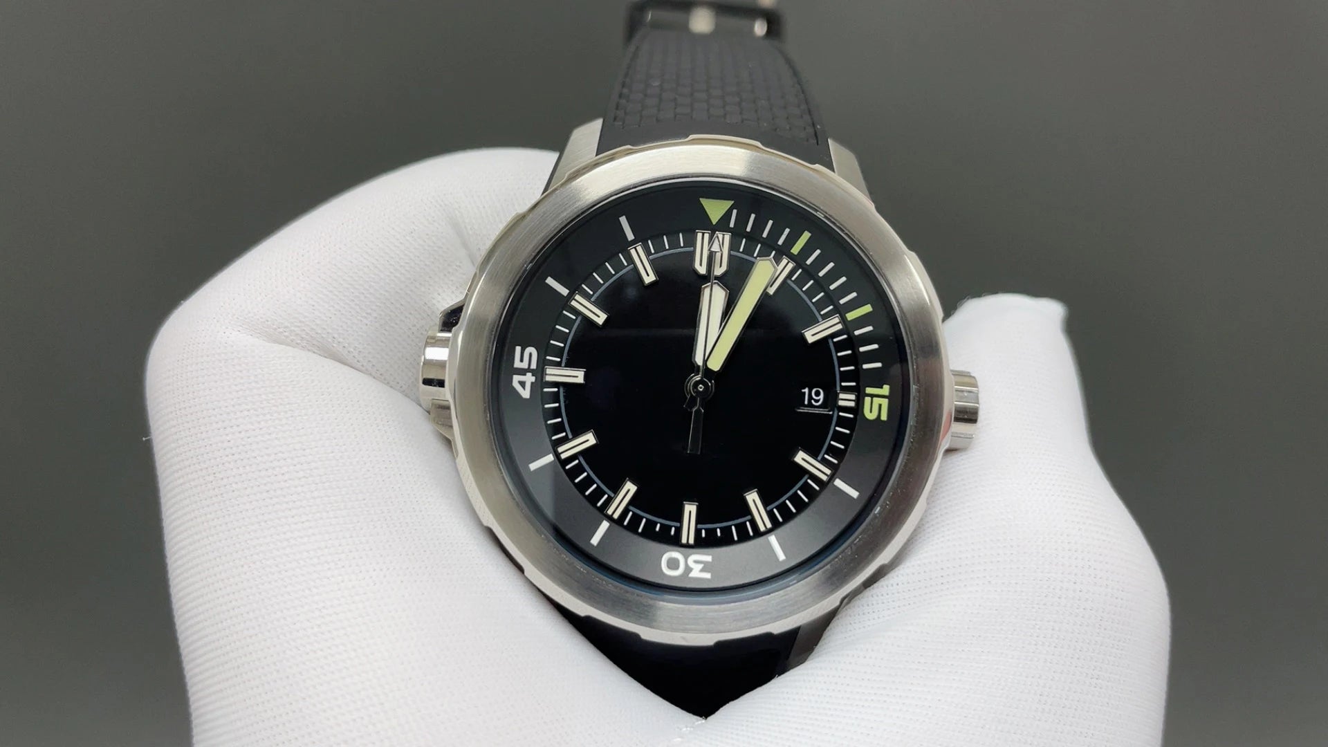 Luxury Classic Chronograph Mechanical Watch Sapphire Crystal Multifunctional Waterproof Wristwatch for Daily Business Watch