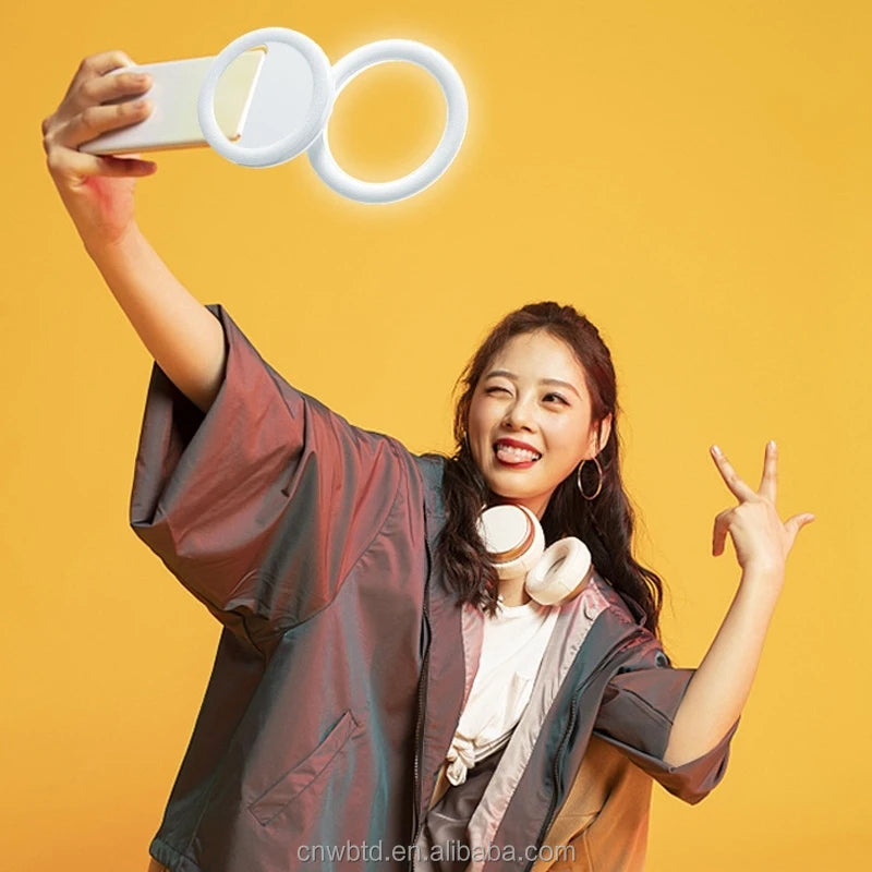 Rechargeable Mini Ring Light with Adjustable Clip Unblocked Screen Lamp for Phone Fill Beauty Lighting Made of Durable Plastic Tidesmit