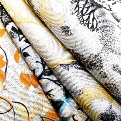 Custom Digital Print 100% Mulberry Silk Twill Square Scarf 90x90cm Luxury Women Fashion Neck Head Scarf OEM Wholesale Factory