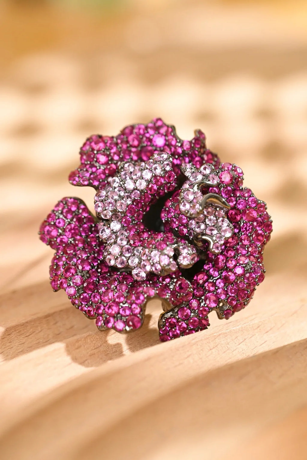 TIANSHE Euro-American Vintage Luxury S925 Pure Silver Camellia Flower Brooch High-end Zircon Pin Accessories for Women
