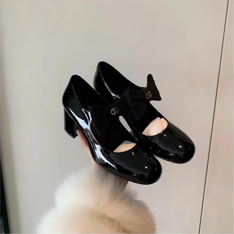 College Style Toe Thick Heel Straight Strap Mary Jane Patent Leather Formal High Heels Women's Milk Tea Colored Single Shoes