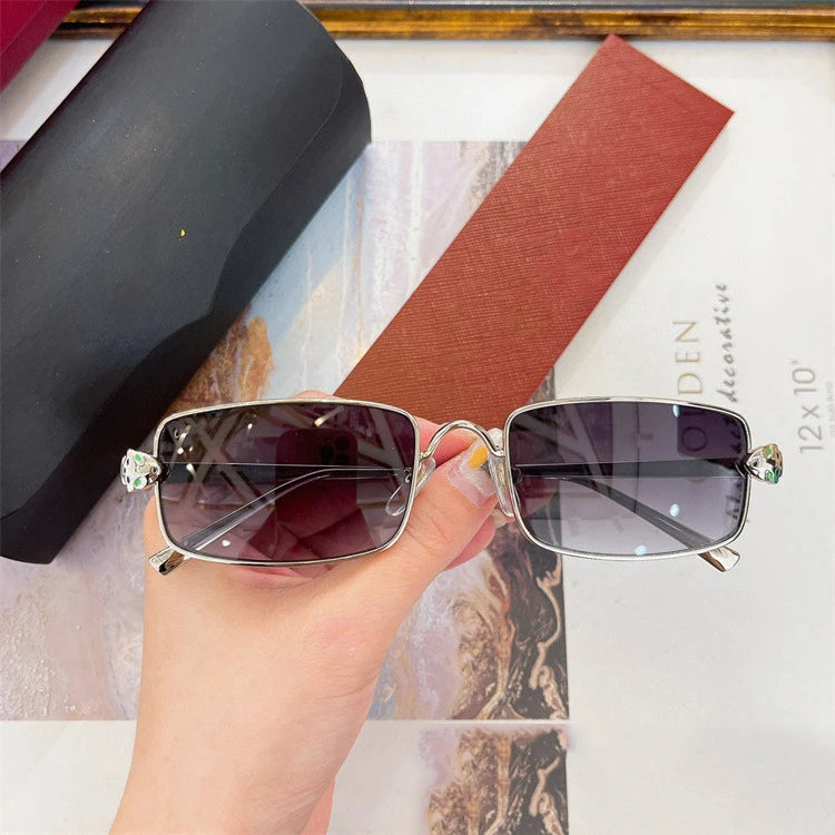 New Luxury Designer Sunglasses 2024 Fashion Men Women Glasses Trendy Shades Classic Eyewear High Quality Sunglass