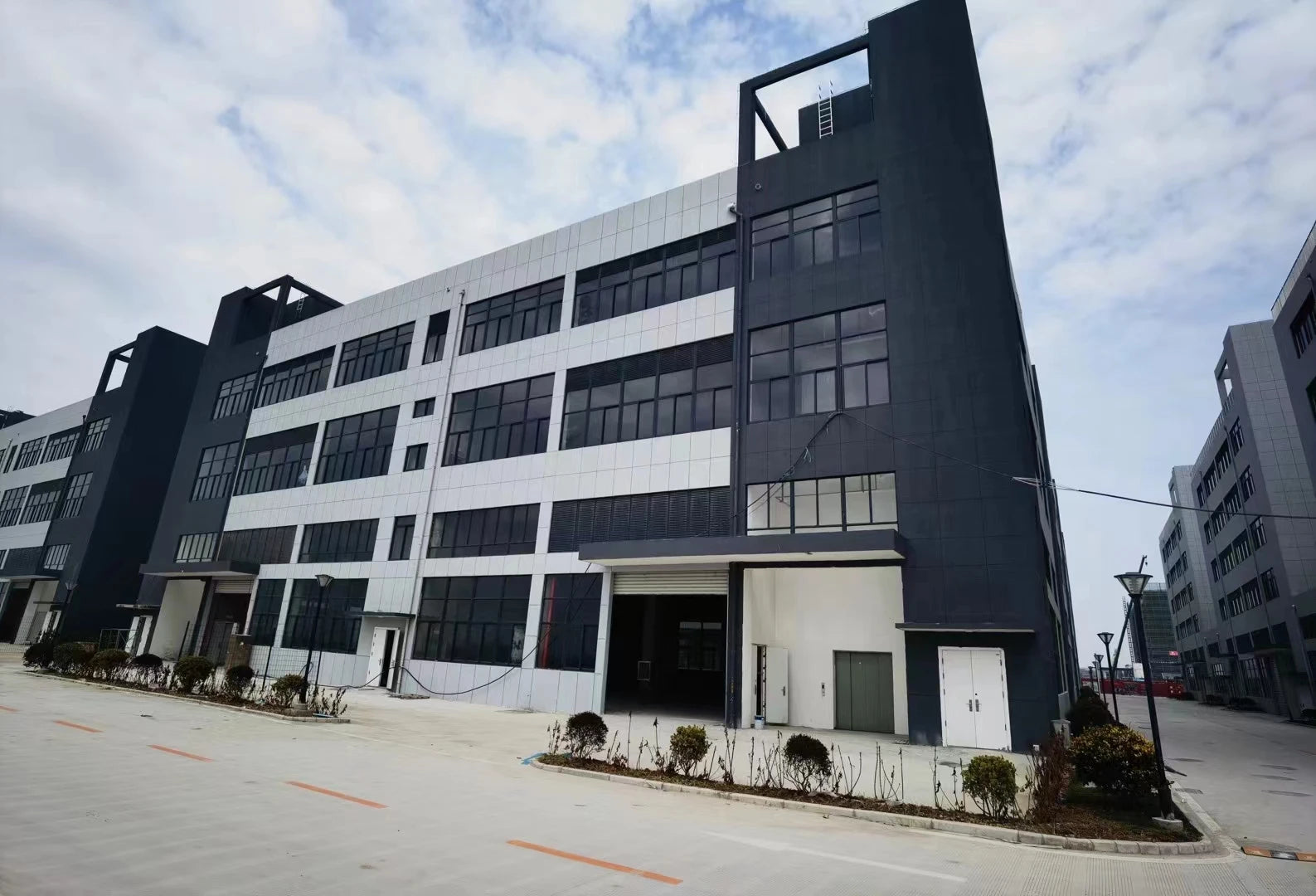 SVm Sun S23 Ultra Android Smart Phone High Quality 8+256GB HD Screen Resolution LTE and CDMA Cellular in French and Spanish Tidesmit