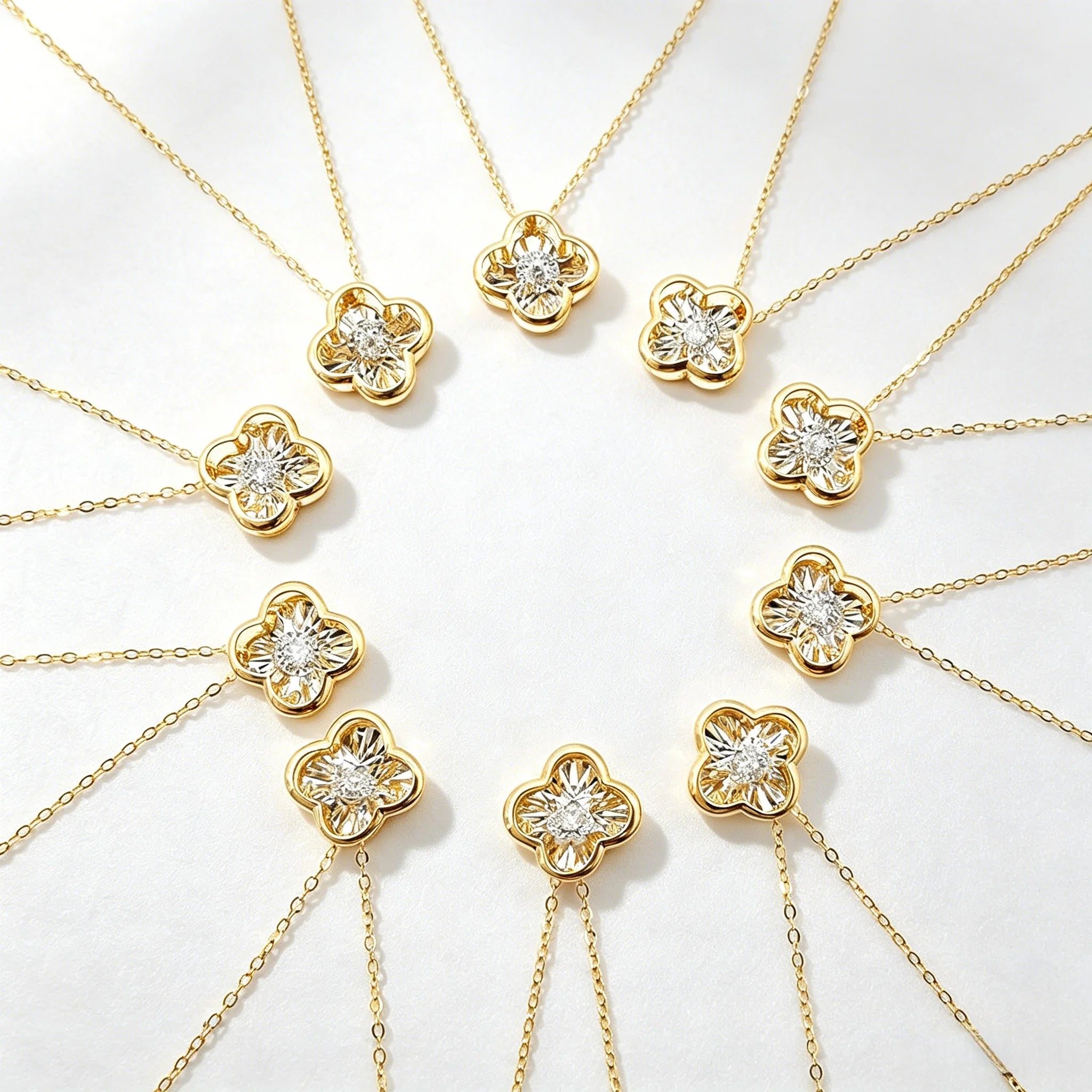 Newest 18K Solid Gold Four Leaf Clover Dancing Diamond Pendant Necklace Trendy Women Jewelry Wholesale Drop Shipping
