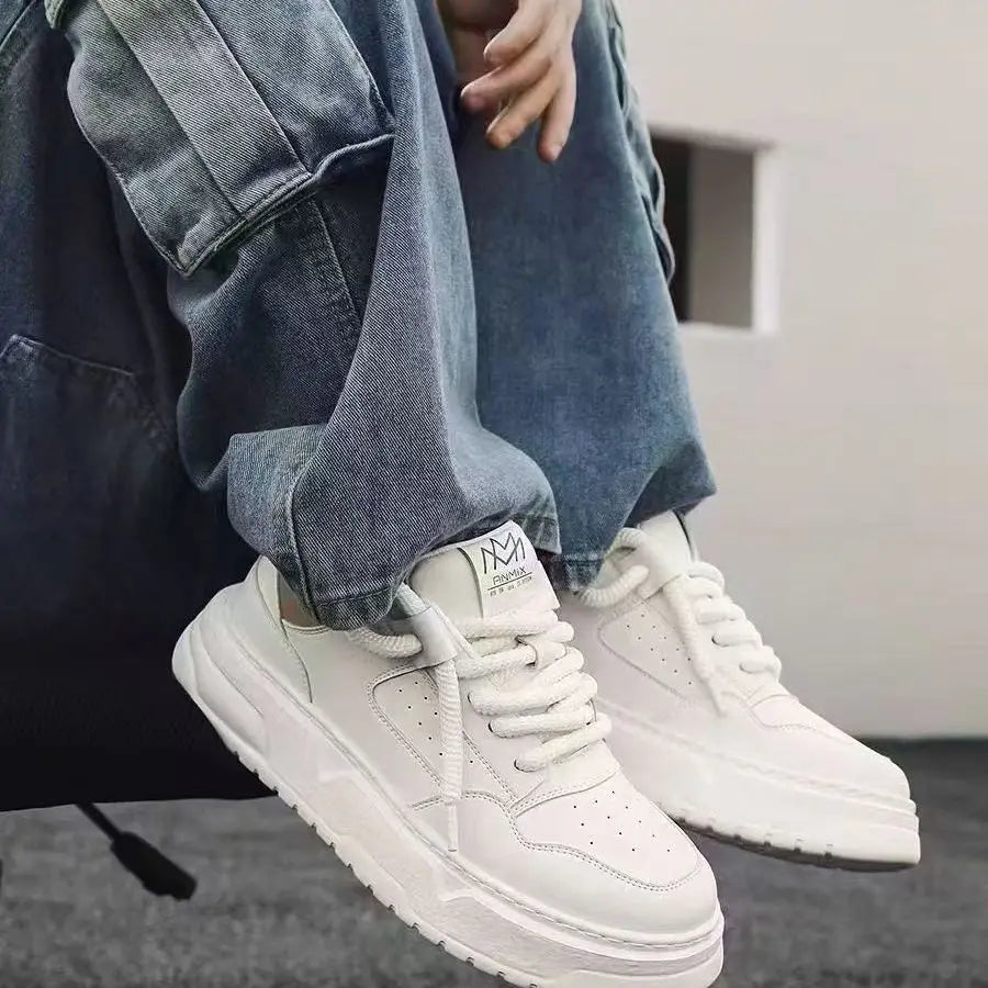 Luxury High-end Thick-soled Men's Shoes 2025 Spring New Model Artificial Pu Breathable Lace-up White Sneakers Popular Online
