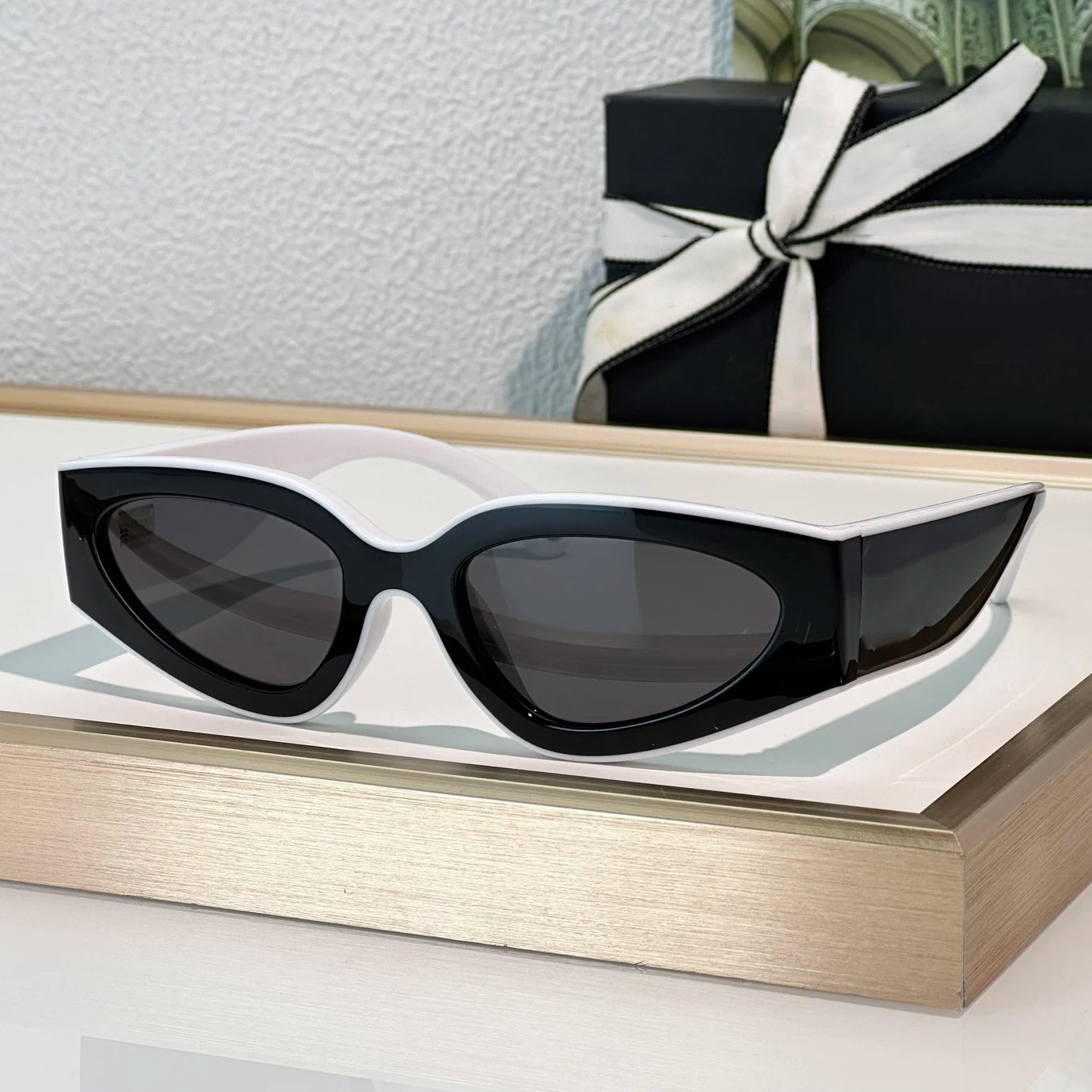 2026 Unisex Fashion Designer cat Eye  Sunglasses UV400  High-quality and Comfortable Suitable for Beach Vacations Luxury Glasses
