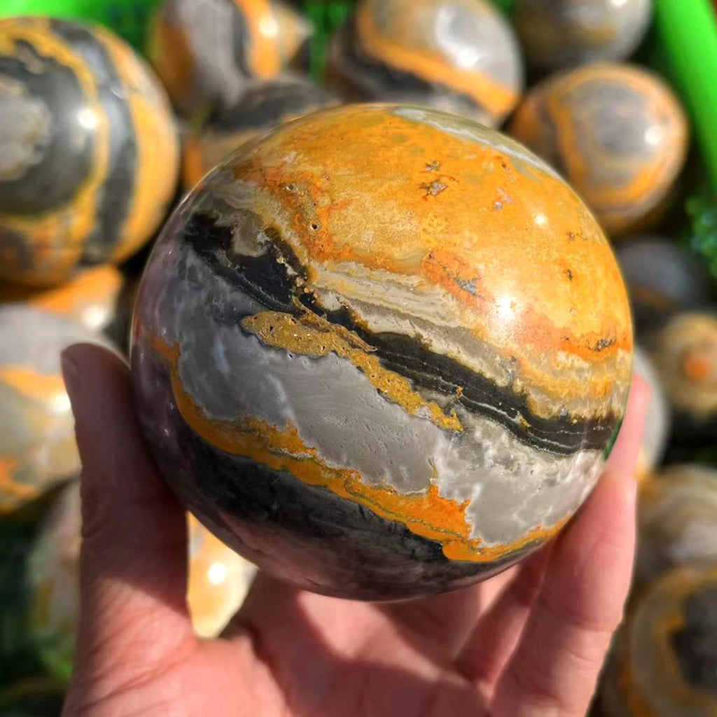 Natural Crystals Healing Stones Rare Stone Bumblebees Jasper Ball Quartz Crystal Sphere for Home Decoration