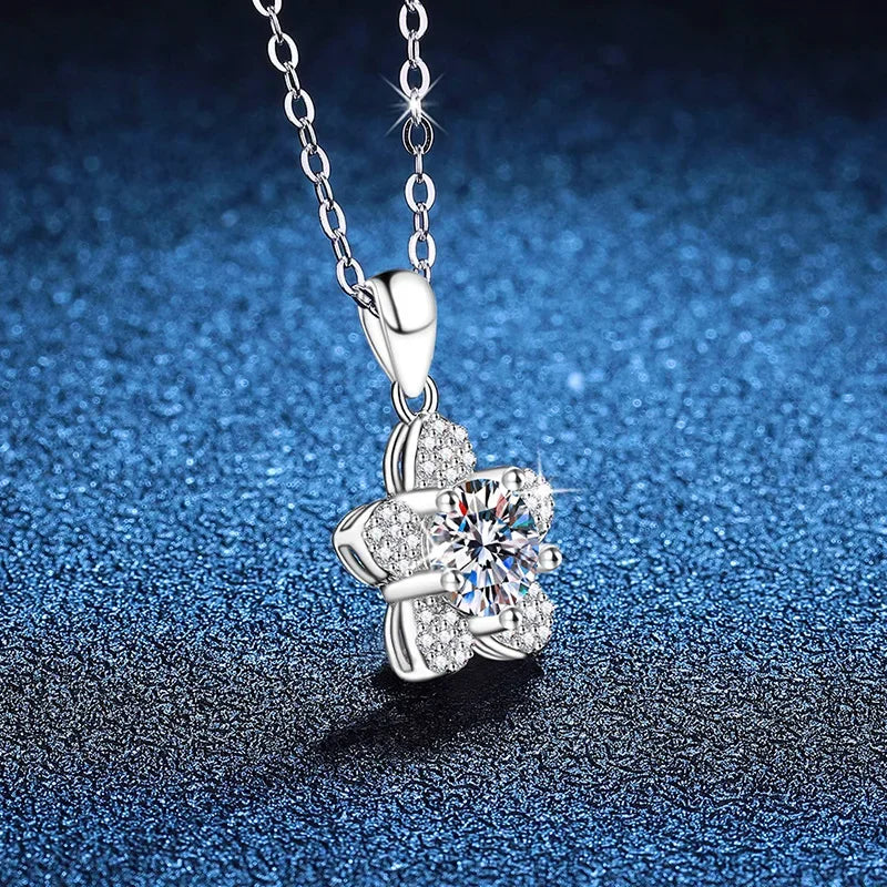 Platinum PT95018k Gold CuteRomantic Geometric Light Luxury Women's Moissanite Pendant Necklace 1 Carat D Color GRS Certified