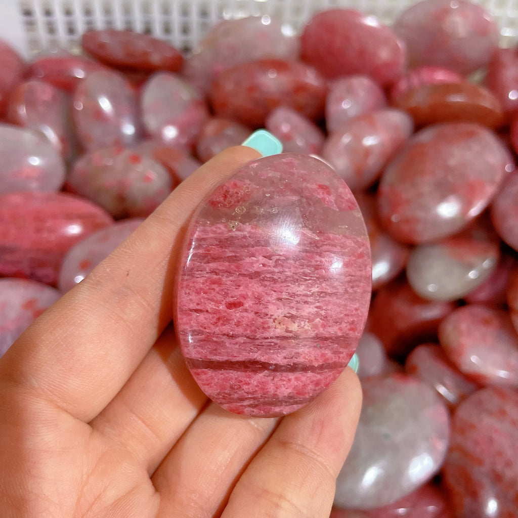 Wholesale Bulk Natural Crystal Cherry Rain Jasper Palm Polished Free Form Figurine Home Decoration