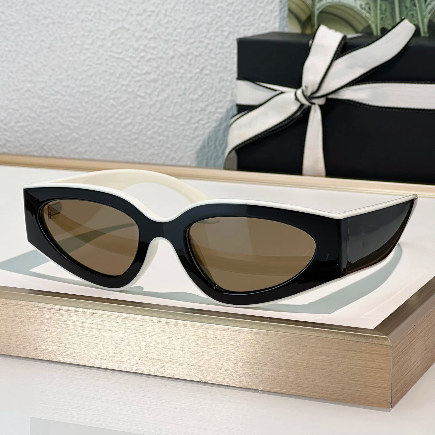2026 Unisex Fashion Designer cat Eye  Sunglasses UV400  High-quality and Comfortable Suitable for Beach Vacations Luxury Glasses