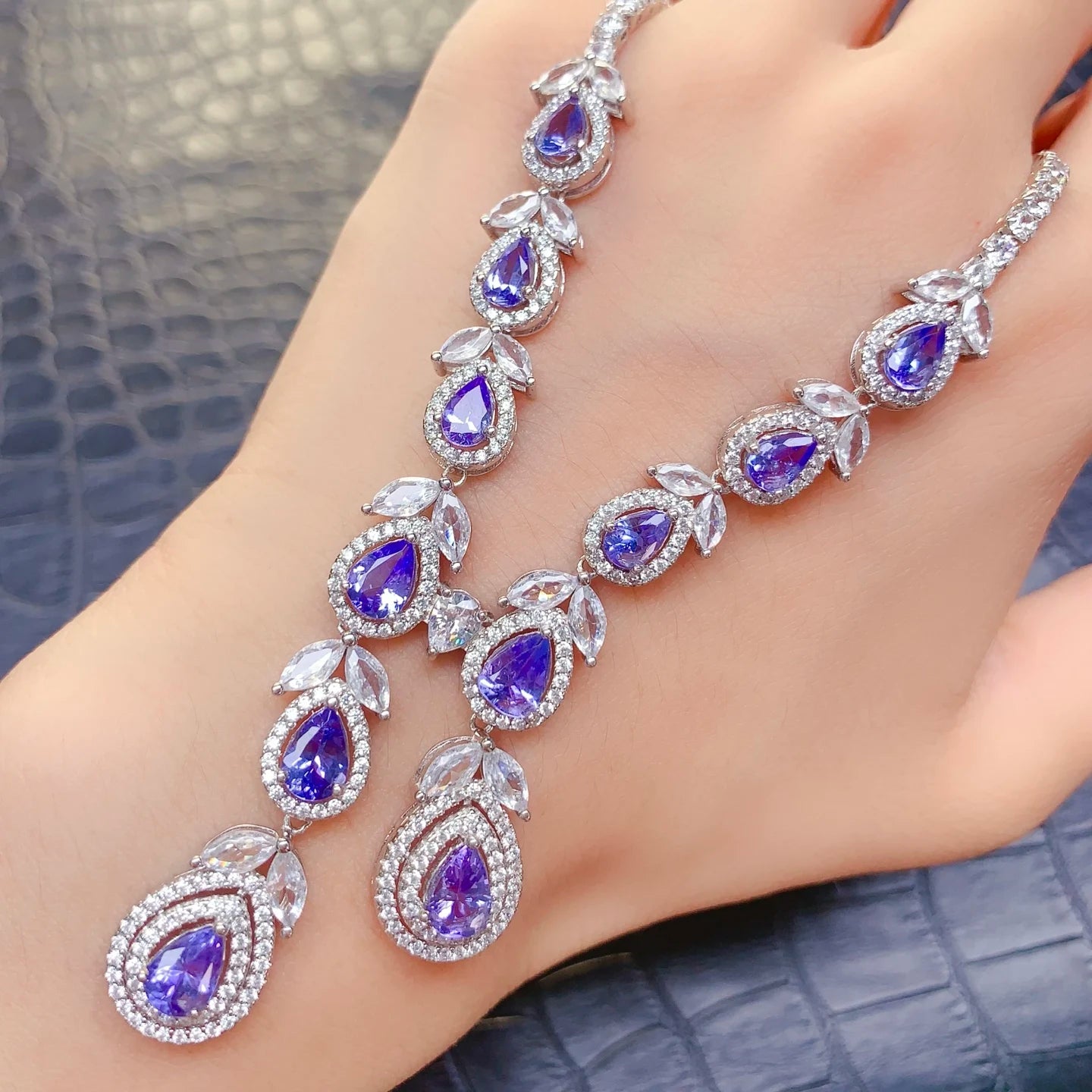 Seasonal Collection 925 Sterling Silver Natural Gemstone Necklace Rotating Catalog Fine Jewelry Supply