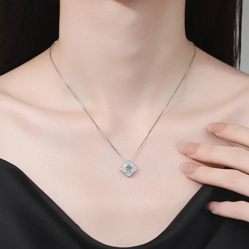 Platinum PT950 Moissanite CuteRomantic Necklace China-Chic Pendant GRS Certified Auspicious Cloud Collar Chain