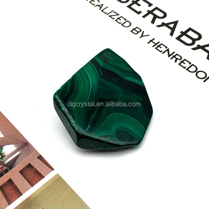 Wholesale Natural Crystal Green Malachite Free Form Gemstones Crystal Craft Polished Malachite Gravel Tumble for Decoration