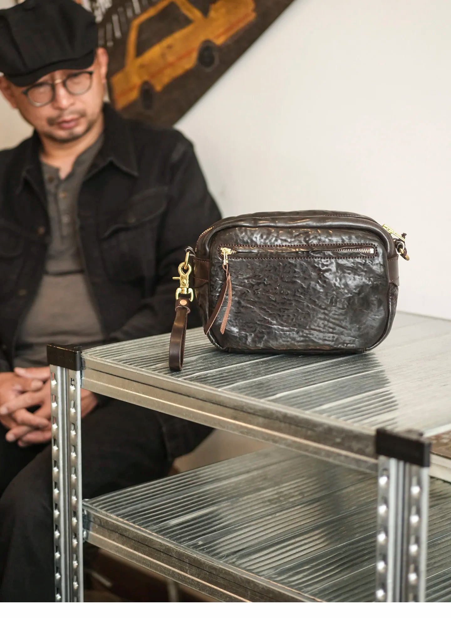 casual luxury padded genuine leather men's crossbody bag fashion vintage designer handmade real cow leather shoulder bag