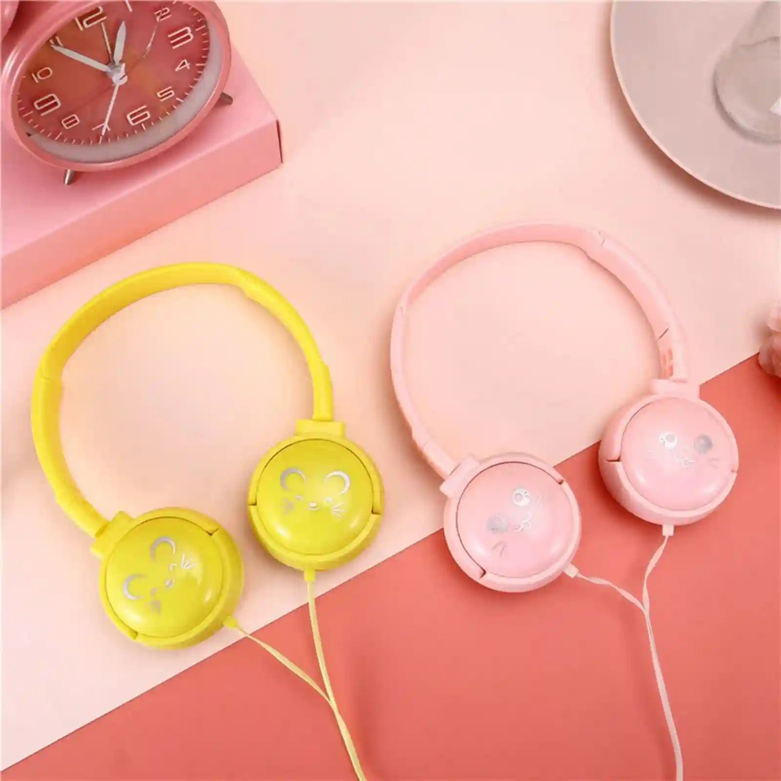 Wired Over-Ear Headphones for Kids with Mic, Adjustable Fit, Blue Tidesmit