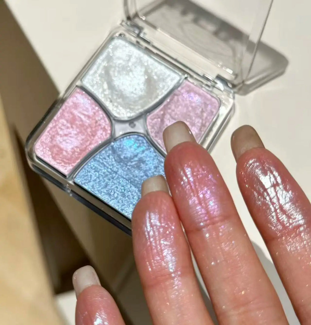 Tidesmit Herorange floral four-grid palette showing eyeshadow highlighter and blush texture detail