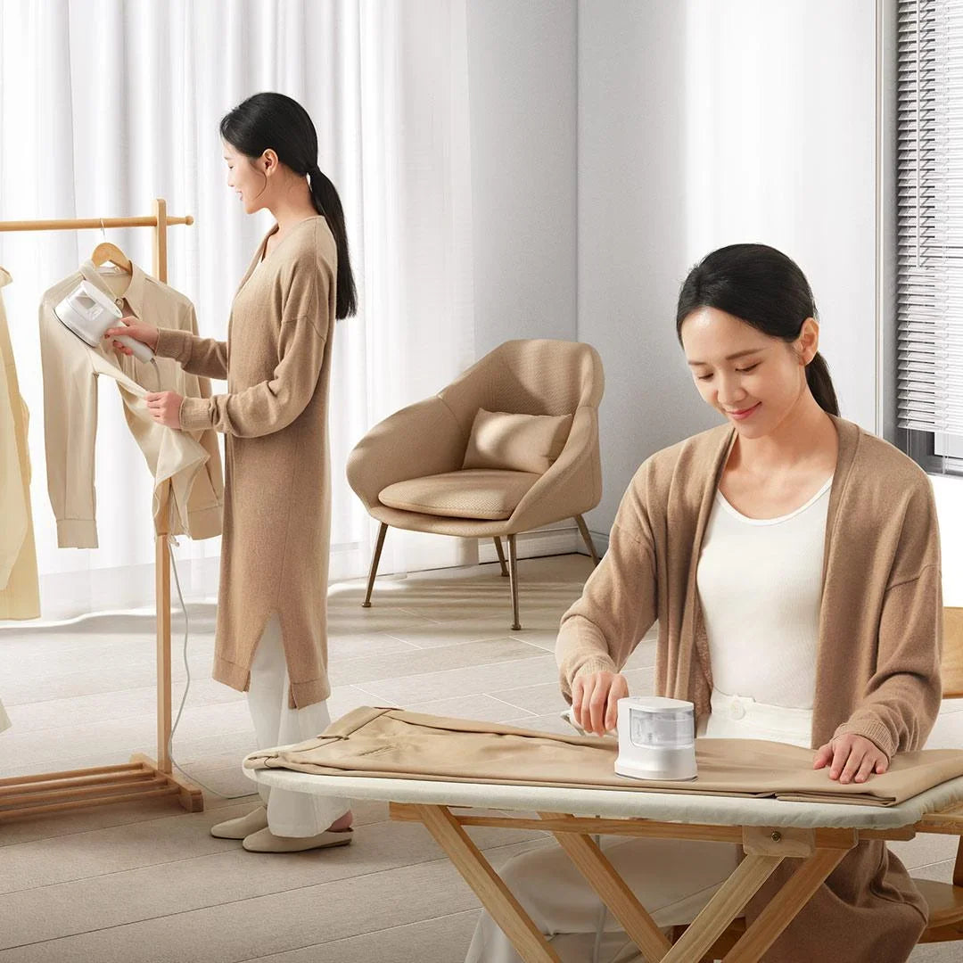 Tidesmit MIJIA handheld garment steamer showing steam nozzle and water tank for flat and hanging clothes ironing