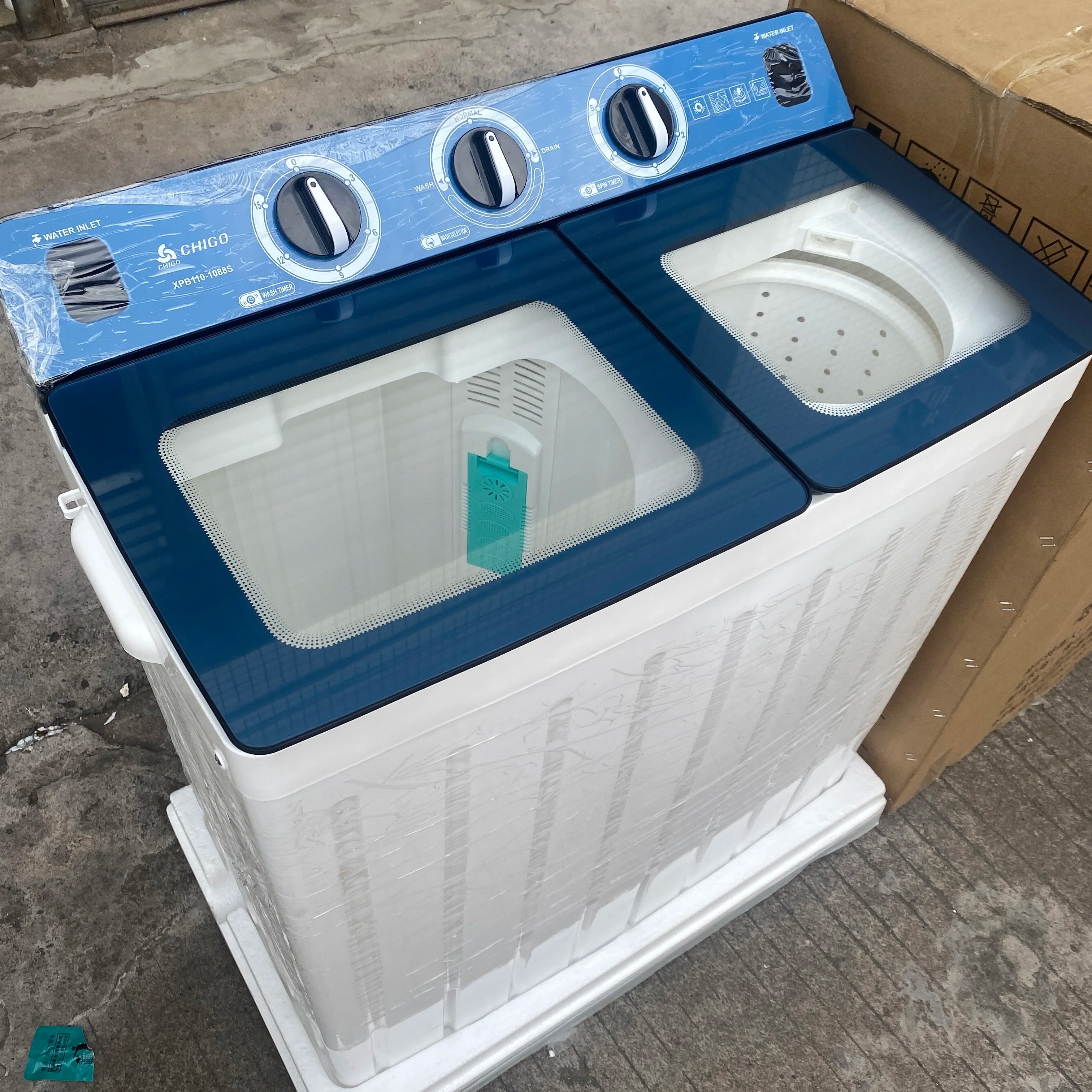 Tidesmit 11kg twin tub washing machine side profile showing high performance dual tubs and easy use control panel