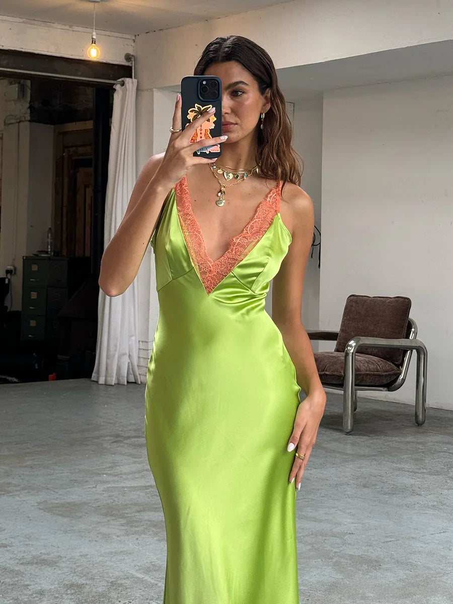 Tsiisd Contrast Lace V-Neck Camisole Long Dress Women's Sleeveless Slim Summer Beach Style Party Dress Female Halter Dress 2026