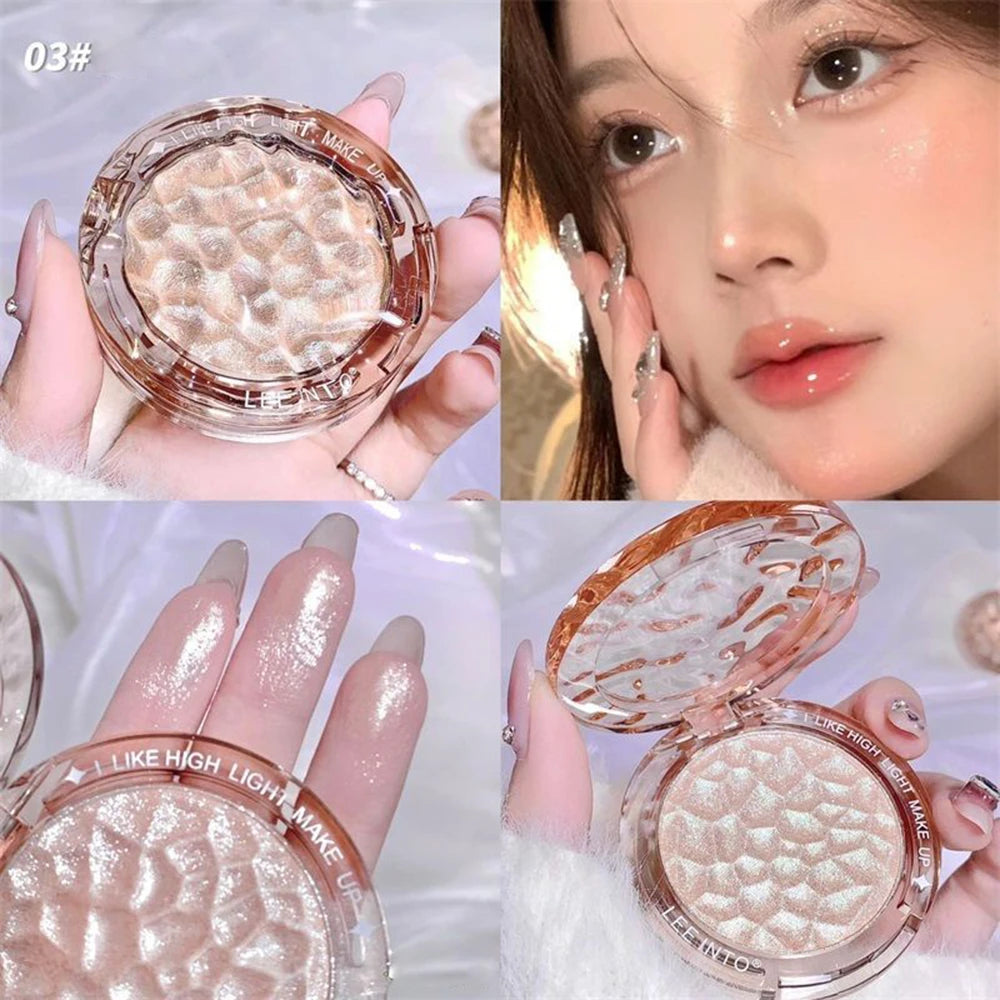 Tidesmit LEE INTO highlighting powder texture close-up featuring long-lasting pearlescent shimmer face makeup