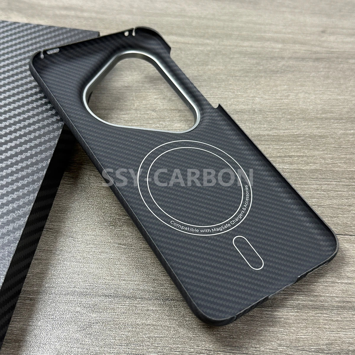 Carbon Fiber Huawei Pura 80 Ultra Case - Slim MagSafe Shock-Absorbing Cover Tidesmit