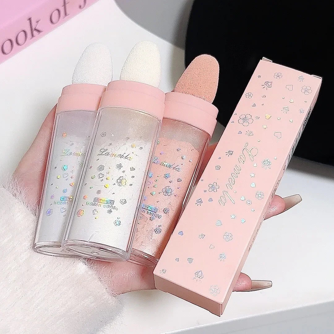Tidesmit 3Colors glitter powder highlighter palette showing natural face shimmer and body brightening texture