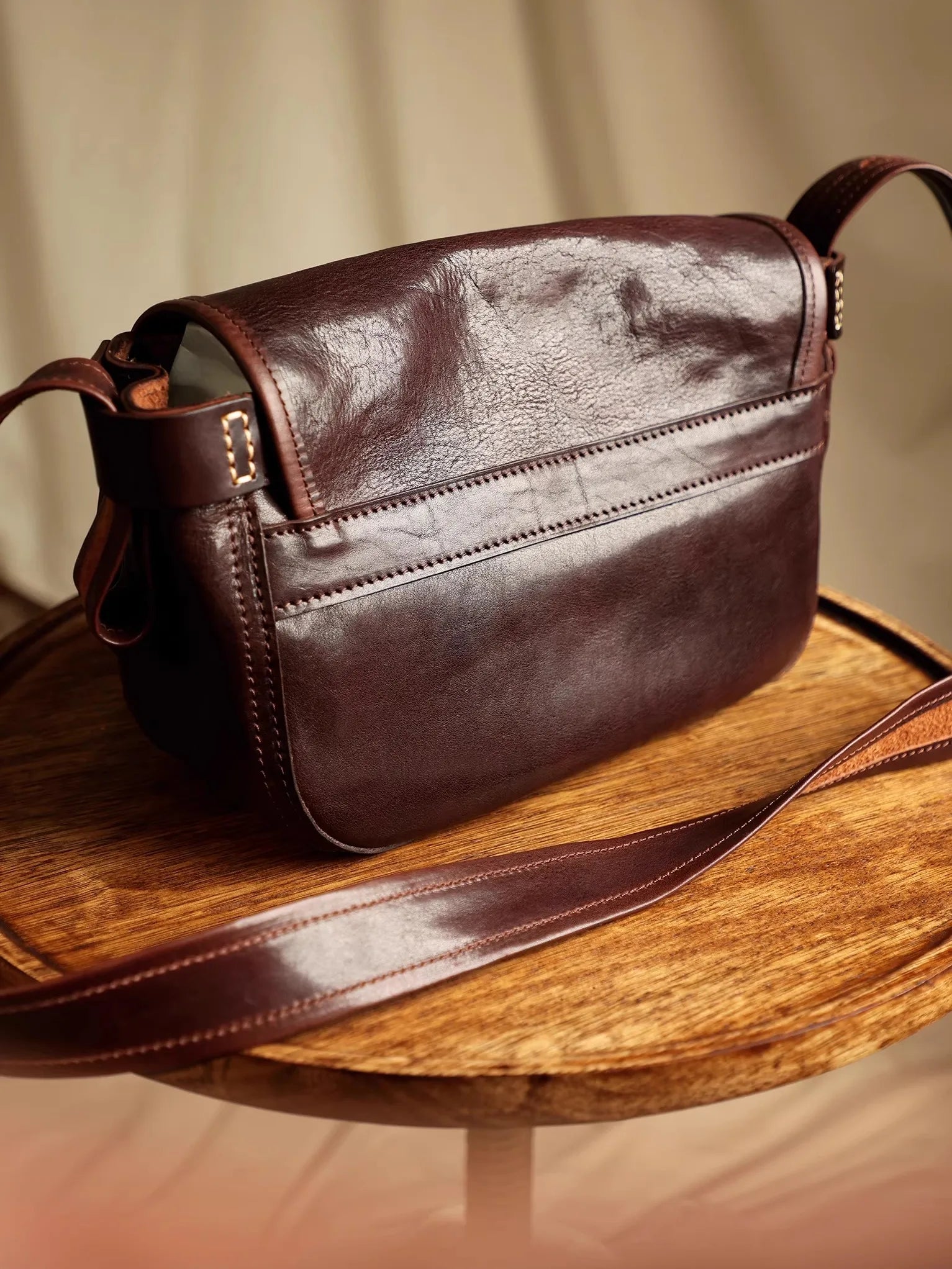 Casual daily luxury vintage designer handmade genuine leather men's women's shoulder bag vegetable tanned cowhide crossbody bag
