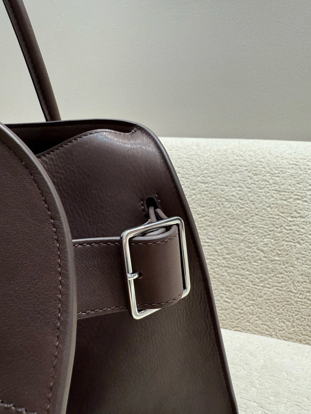 Unisex saddle leather all steel hardware inner sheepskin single shoulder large capacity hand-held horizontal bag