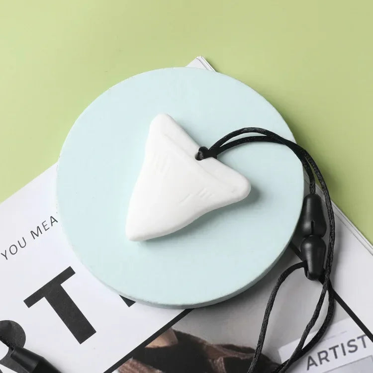Kids Sensory Chew Necklace Brick Chewy Kids Silicone Triangle Fangs Toys Silicone Teeth for Children with Autism