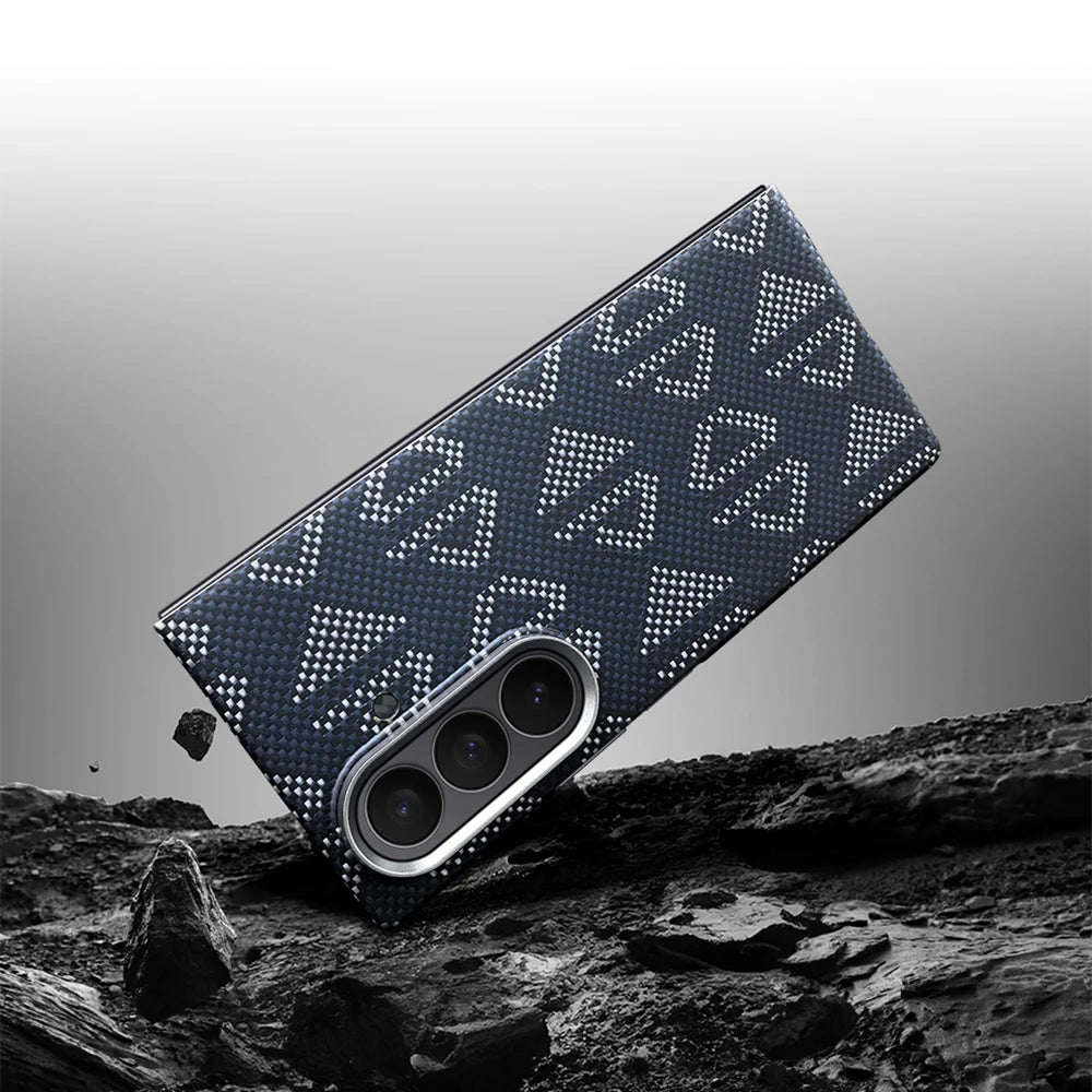 Samsung Galaxy Z Fold 7 Aramid Carbon Fiber Magnetic Case Tidesmit