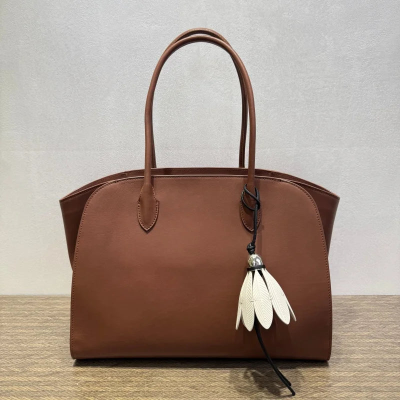 2026 high-quality genuine leather Marlo 12 inch 14 inch saddle leather tote bag, women's shoulder bag, high-end leather texture,