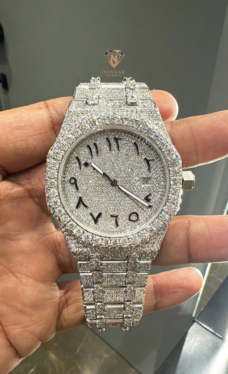 Luxury Mechanical Watch Stainless Steel Round Case Diamond Encrusted Band Unisex Folding Clasp 20mm Width Moissanite Watch
