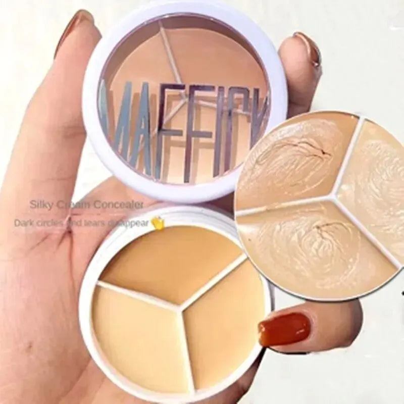 Tidesmit 3-Color Concealer Palette texture close-up for professional dark circle and blemish face makeup coverage