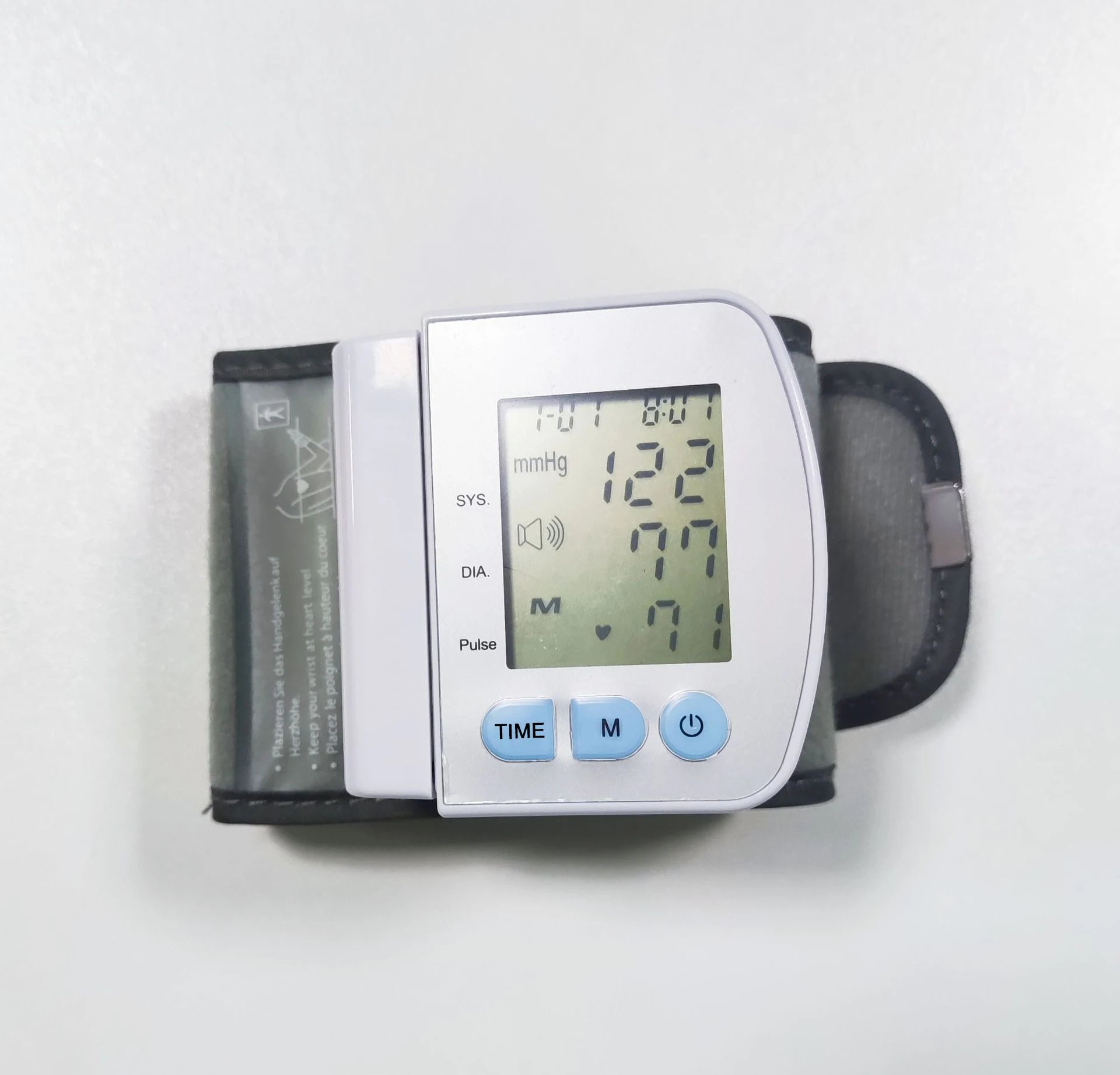 Smart LCD Screen English Voice Broadcast Wrist Blood Pressure Monitor Digital Automatic BP Tonometer Heart Rate Sphygmomanometer