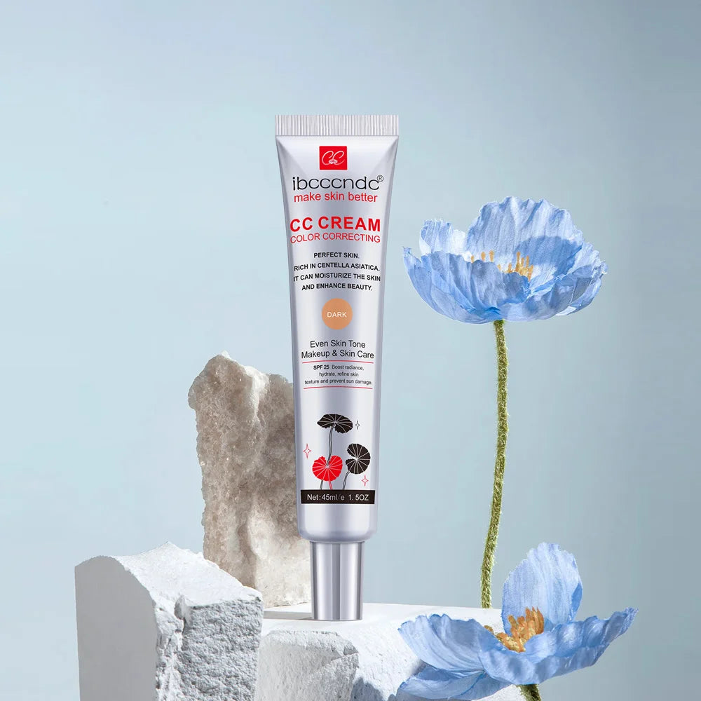 Tidesmit 45ml CC cream texture close-up featuring Centella Asiatica for color correcting and natural face coverage