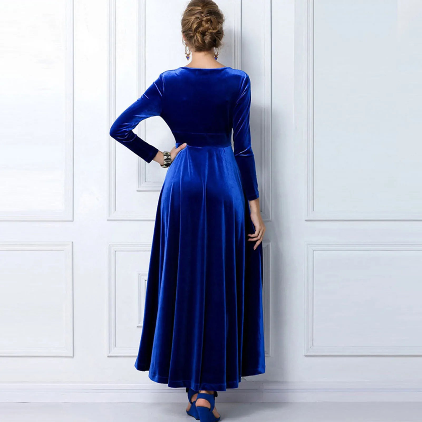 Vintage Women Autumn Long Sleeve V Neck Pleated Velvet Banquet Party Maxi Dress Party Wedding Elegant Evening dress 