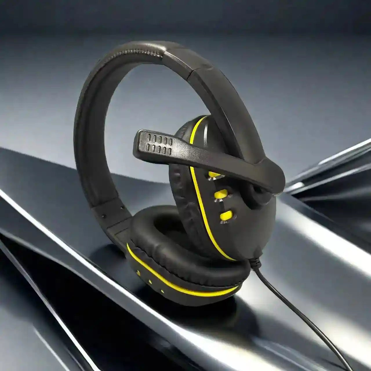 Tidesmit Wired Over-Ear Gaming Headphones with HD Sound for PC and Laptop Yellow Tidesmit