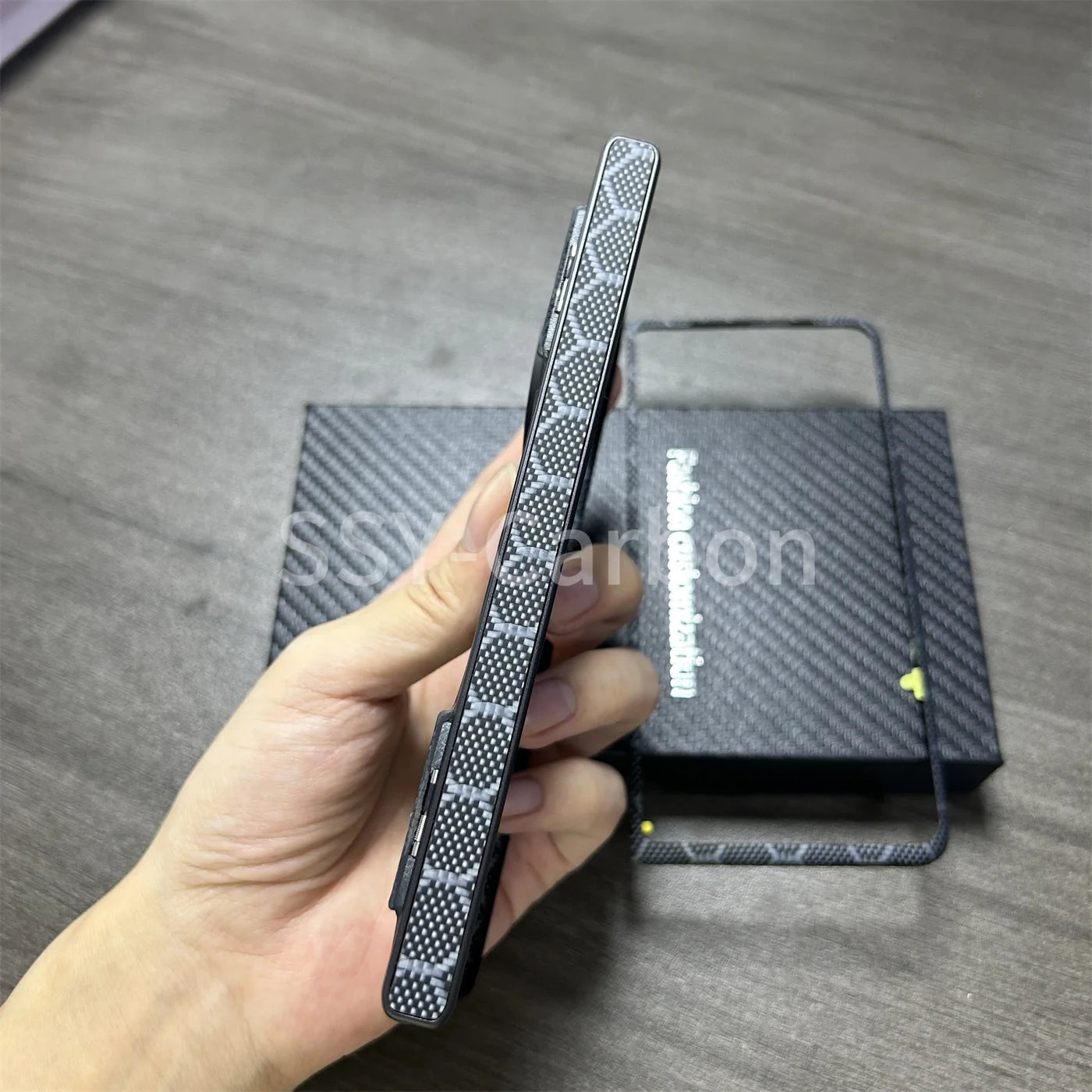 Honor Magic V3 Carbon Fiber Case | Slim Shock-Absorbing Magnetic Cover Tidesmit