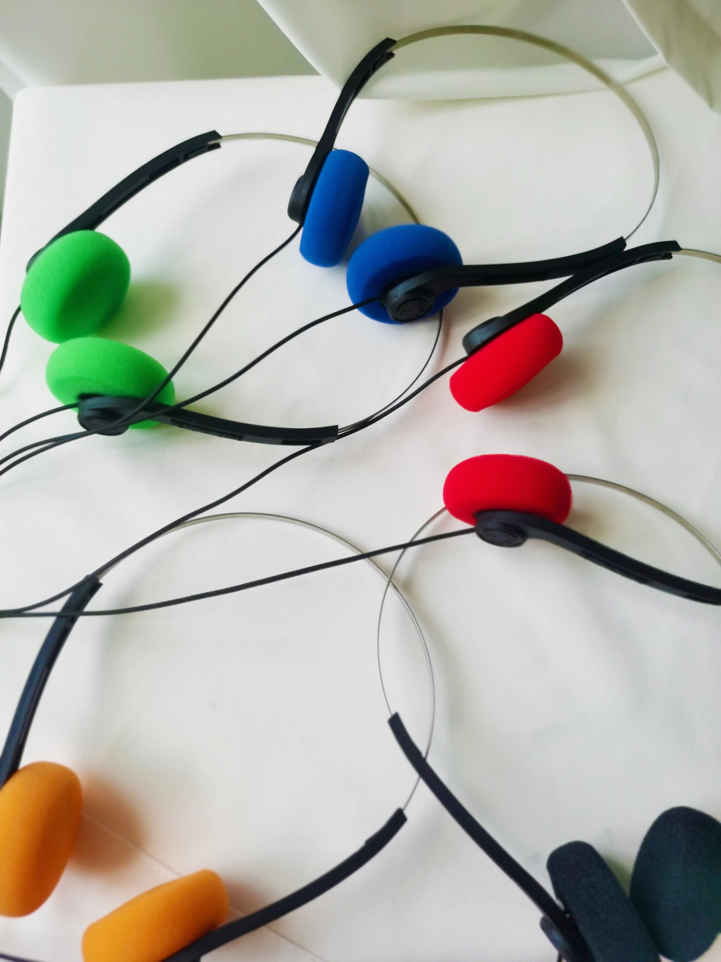Retro Wired Headphones with Microphone - Lightweight Over-Ear Design Tidesmit