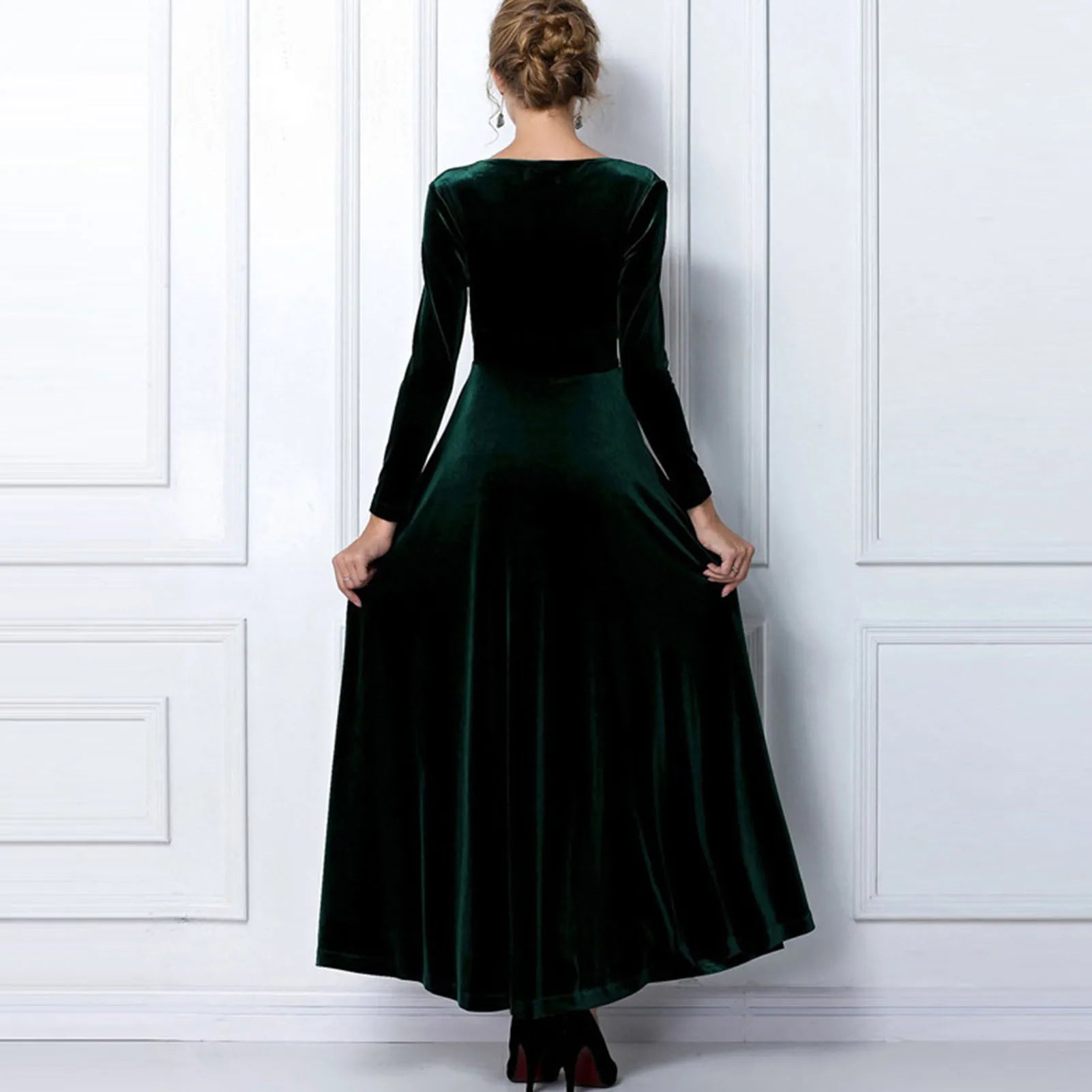 Vintage Women Autumn Long Sleeve V Neck Pleated Velvet Banquet Party Maxi Dress Party Wedding Elegant Evening dress 