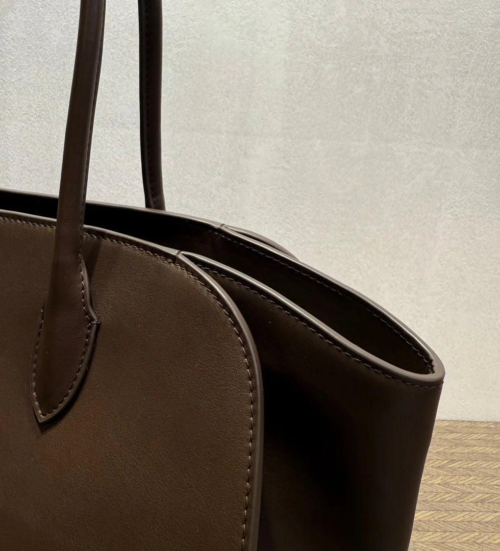 2026 high-quality genuine leather Marlo 12 inch 14 inch saddle leather tote bag, women's shoulder bag, high-end leather texture,