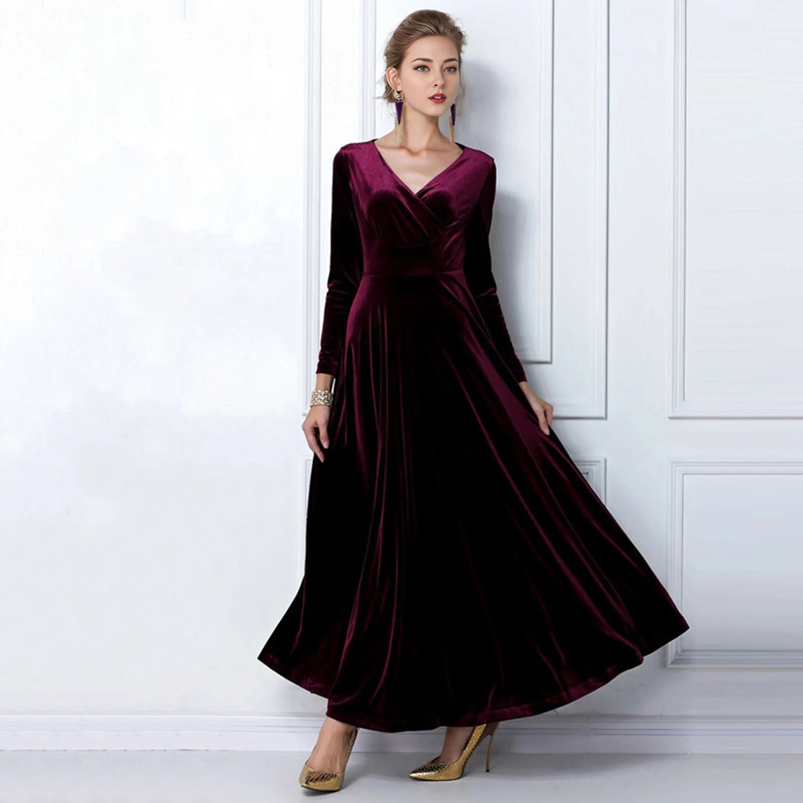 Vintage Women Autumn Long Sleeve V Neck Pleated Velvet Banquet Party Maxi Dress Party Wedding Elegant Evening dress 
