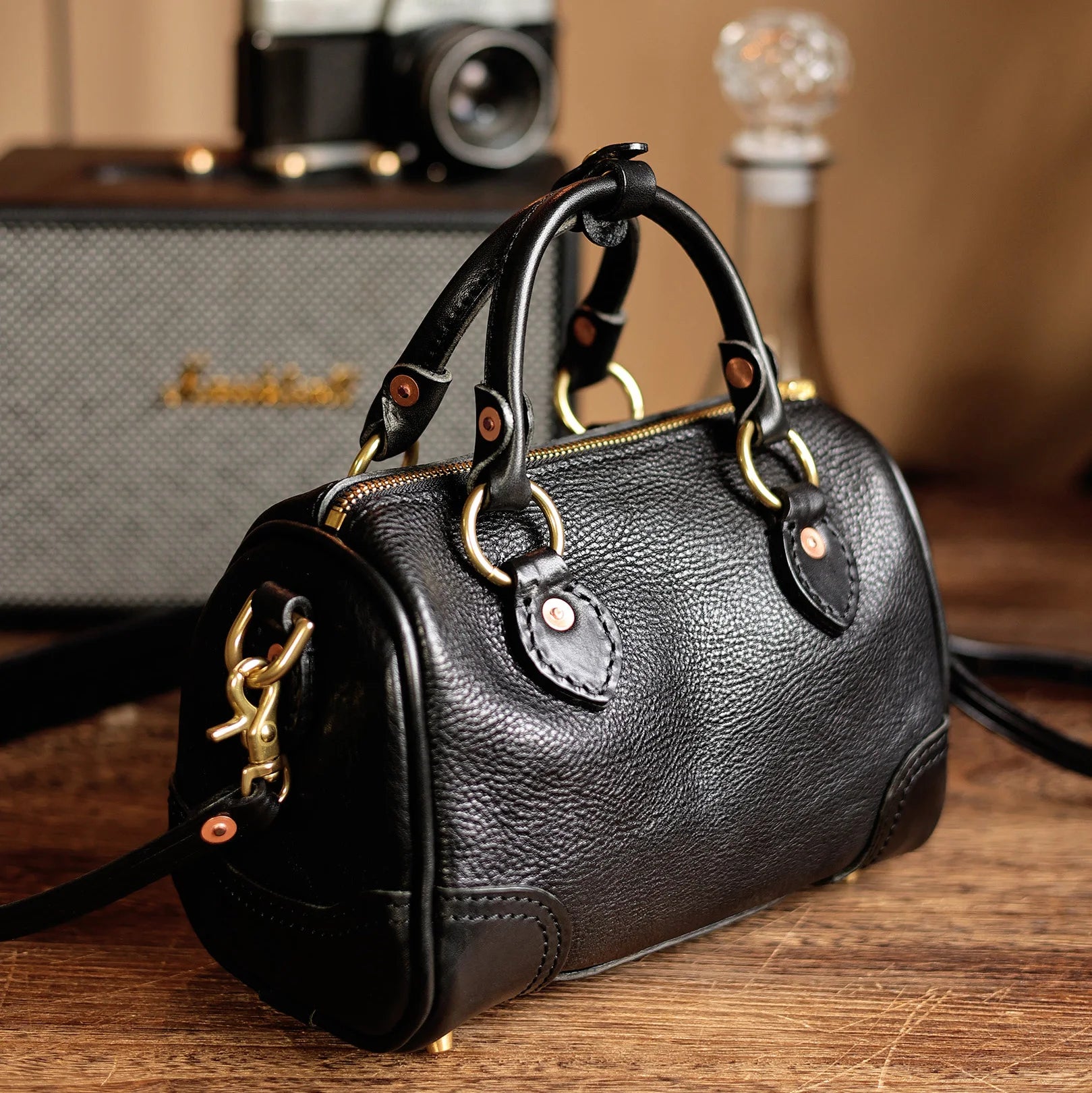 PNDME fashion vintage designer handmade brand top layer cowhide women small handbag outdoor genuine leather ladies shoulder bag