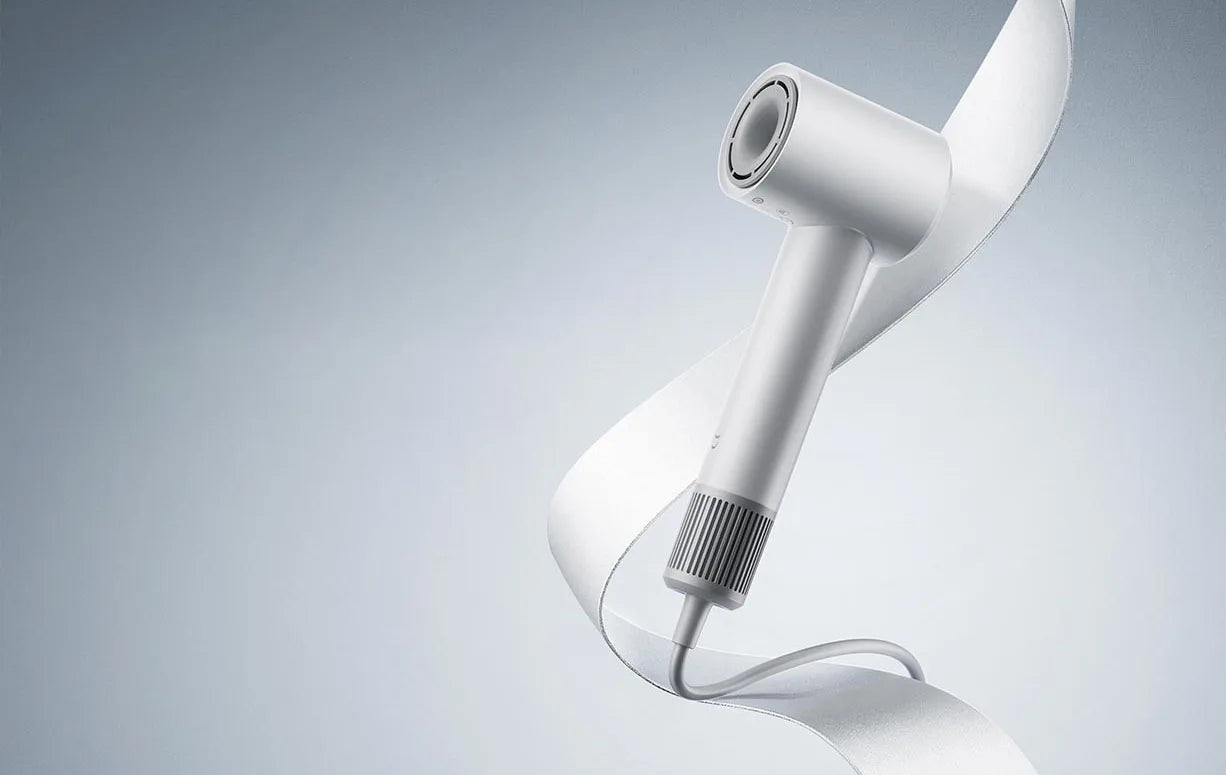 White Xiaomi MIJIA H501 SE high-speed professional hair dryer with modern ergonomic design and sleek handle.