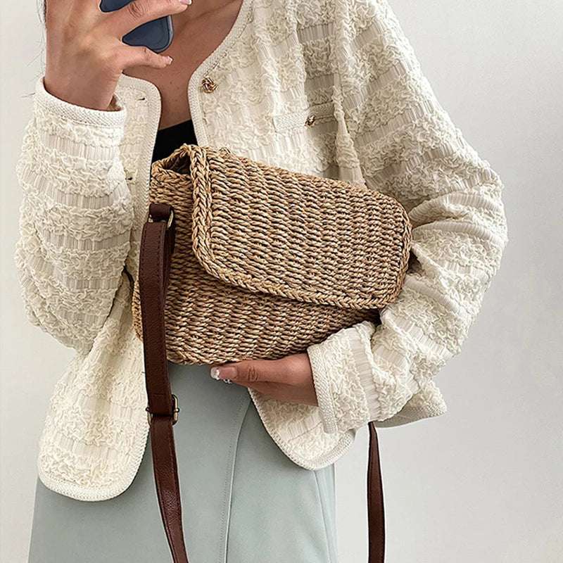 Fashion Women Weave Straw Shoulder Bag Raffia Messenger Bag New Trendy Vintage Crossbody Bag for Summer Straw Beach Bag