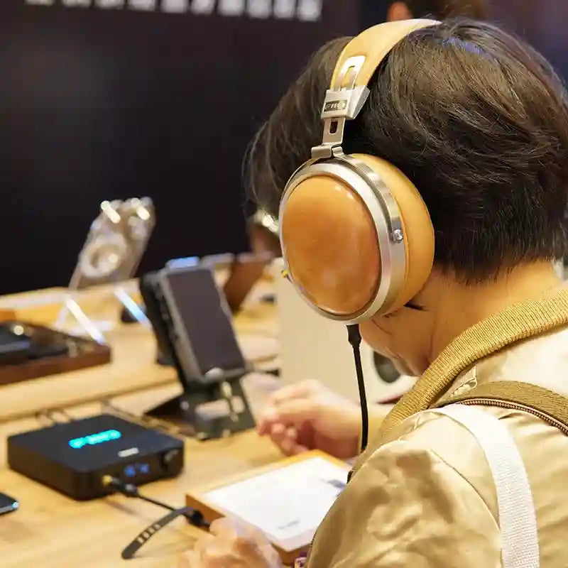 FiiO FT1 Closed-Back Over-Ear Headphones with 60mm Wood Driver Tidesmit