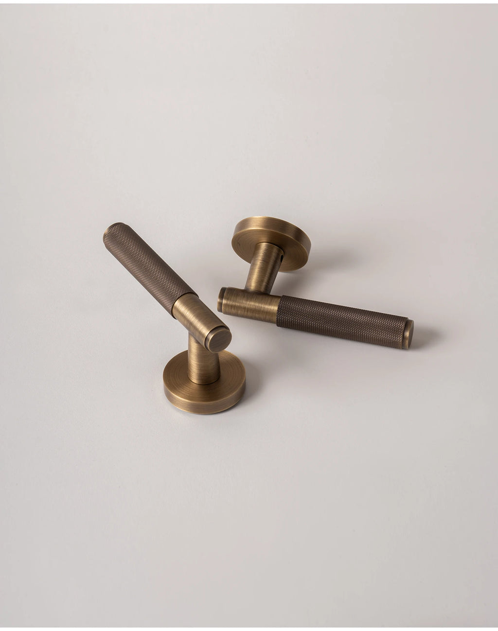 DOOROOM Brass Door Lock Set Modern Knurled Antique Bronze Interior Door Lock Decorative Lock Privacy Lock Passage Lock